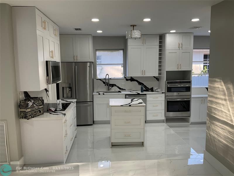 3221 NW 11th Ct, Miami, Florida image 12
