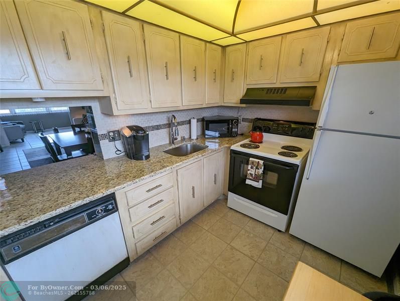 2515 NE 2nd Ct #415, Boynton Beach, Florida image 31