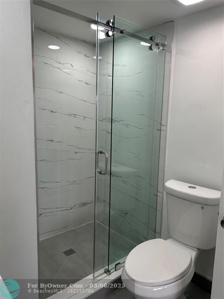 8080 N Sunrise Lakes Dr #209, Fort Lauderdale, Florida image 11