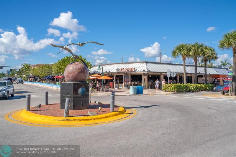 5890 NE 22nd Ave, Fort Lauderdale, Florida image 32