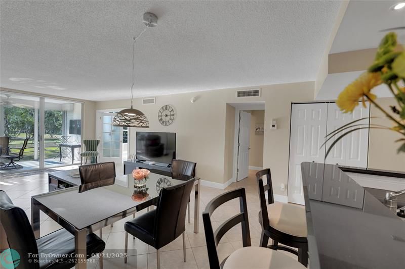 605 Oaks Dr #205, Pompano Beach, Florida image 6