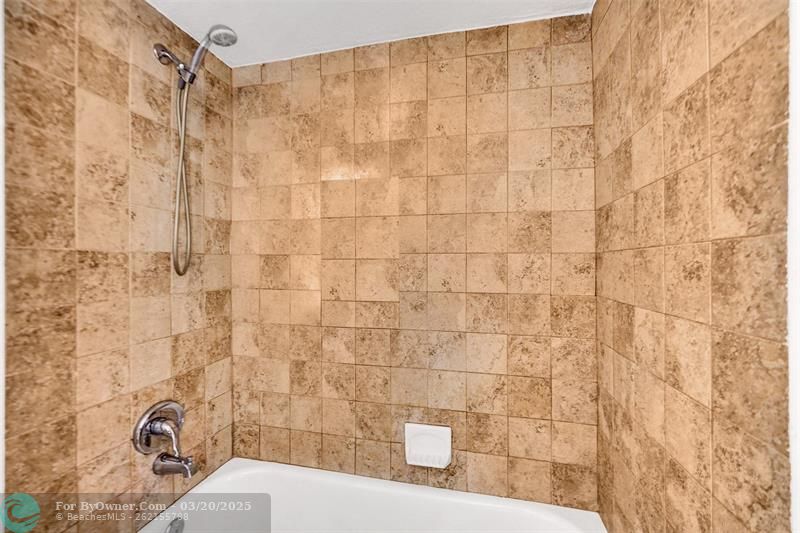 26 Wimbledon Lake #248, Plantation, Florida image 16