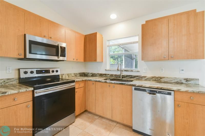 180 NW Friar Street, Port Saint Lucie, Florida image 29