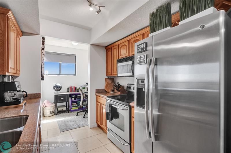 4242 NW 2nd St #1414, Miami, Florida image 6