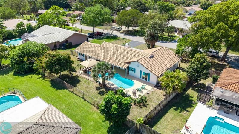 3207 NW 88th Way, Coral Springs, Florida image 11