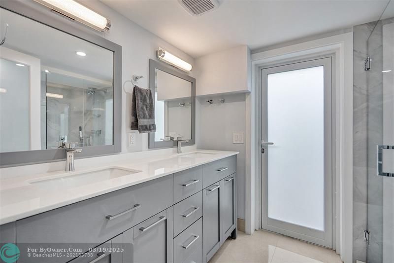 2110 NE 30th St, Fort Lauderdale, Florida image 29