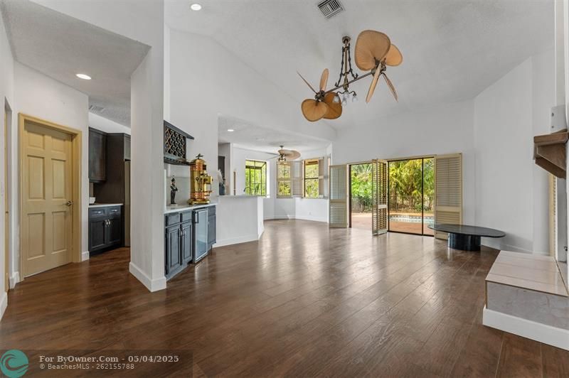 6797 NW 44th Ct, Coral Springs, Florida image 11