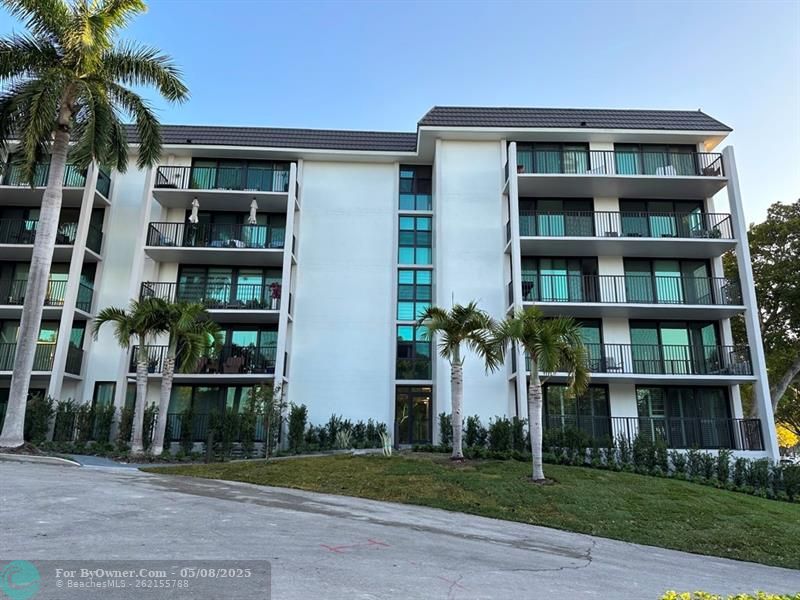 1101 River Reach Dr #310, Fort Lauderdale, Florida image 34
