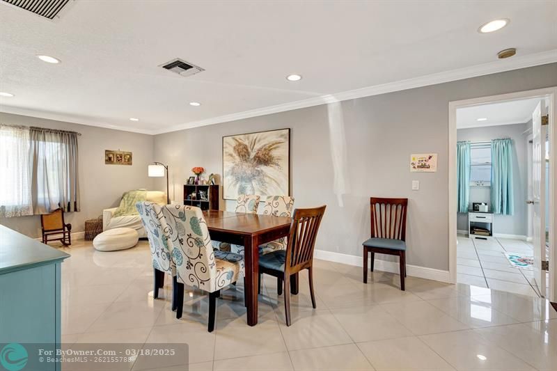 3059 Emerald Ln, Lake Worth, Florida image 8