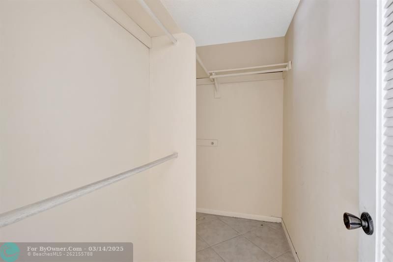 557 Burgundy L #L, Delray Beach, Florida image 19