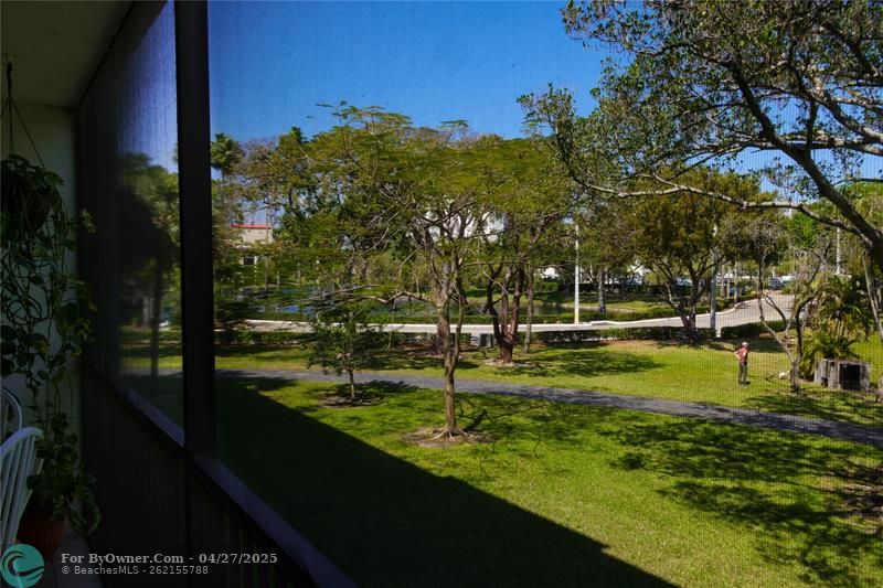 2209 S Cypress Bend Dr #203, Pompano Beach, Florida image 31