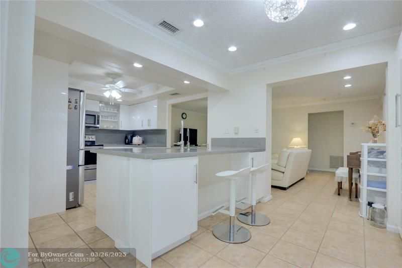 286 NW 83rd Ln, Coral Springs, Florida image 6