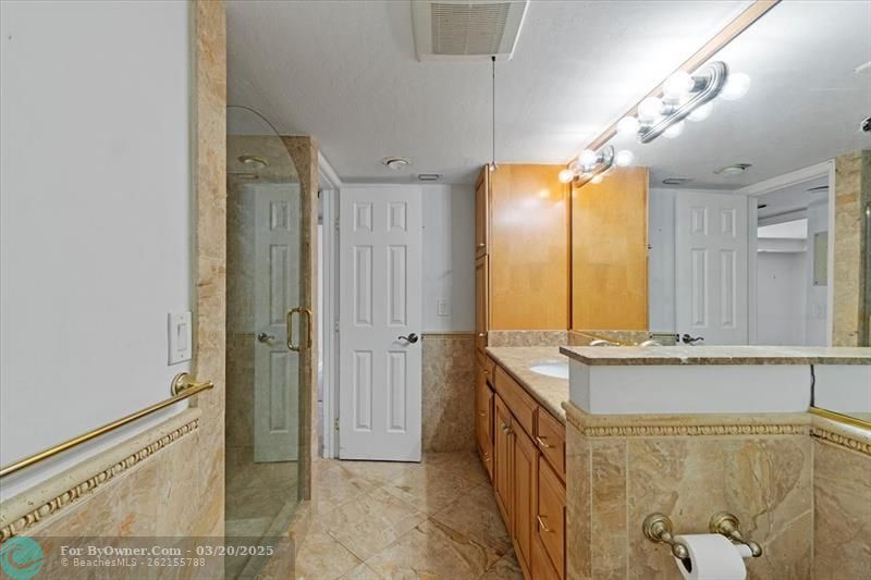 2200 S Cypress Bend Dr #306, Pompano Beach, Florida image 18