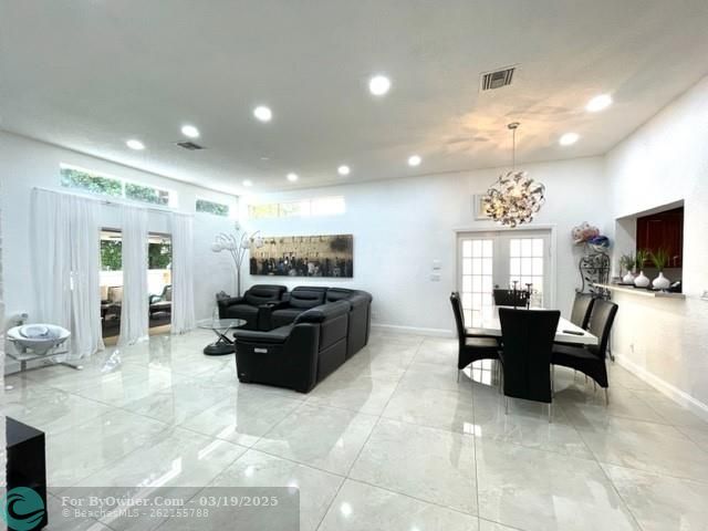 10180 NW 5th St, Plantation, Florida image 10