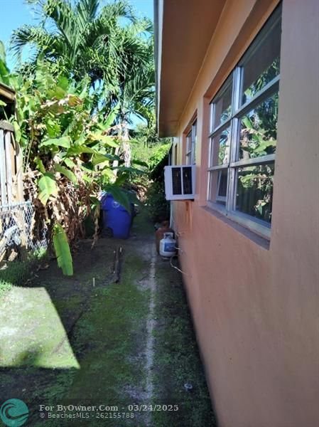 4647 NW 15th Ct, Miami, Florida image 6