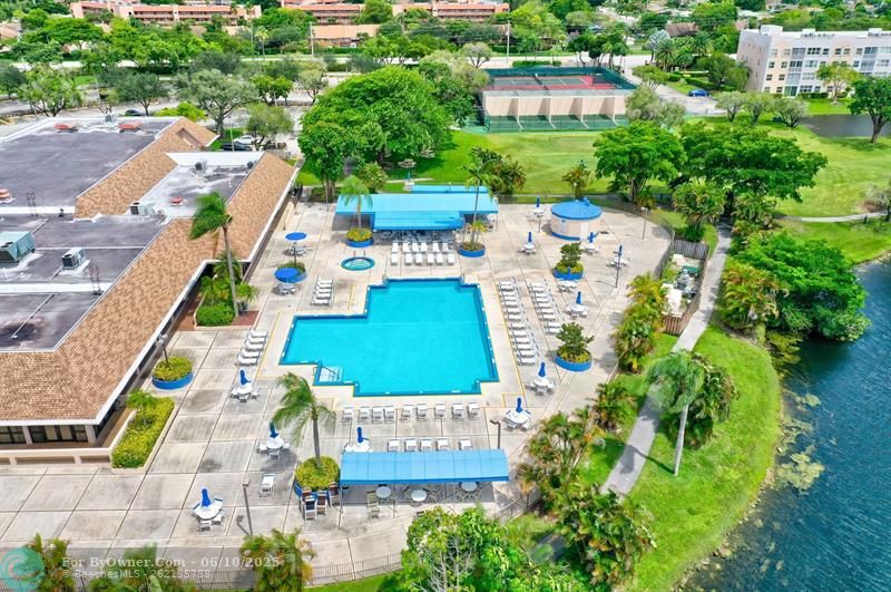 8000 E Sunrise Lakes Dr #207, Sunrise, Florida image 40