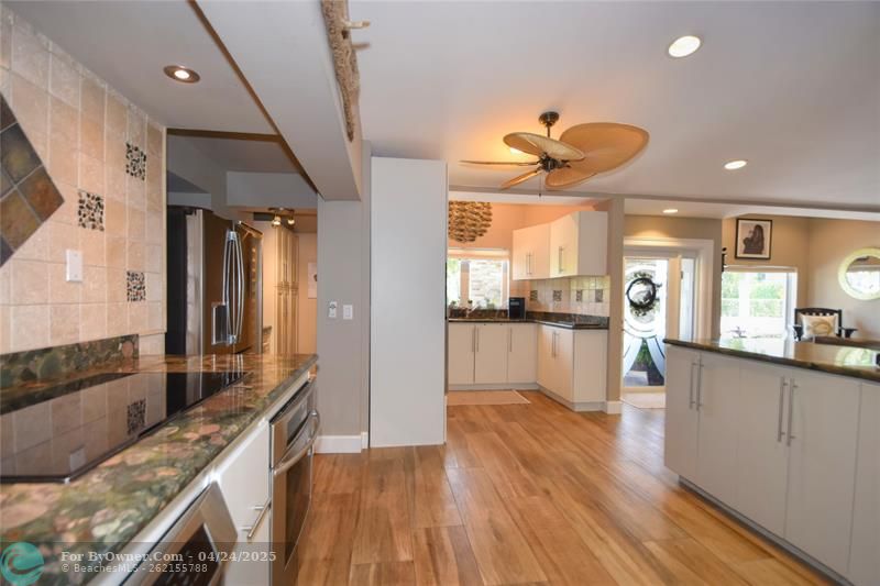 1450 SE 10th St, Deerfield Beach, Florida image 32