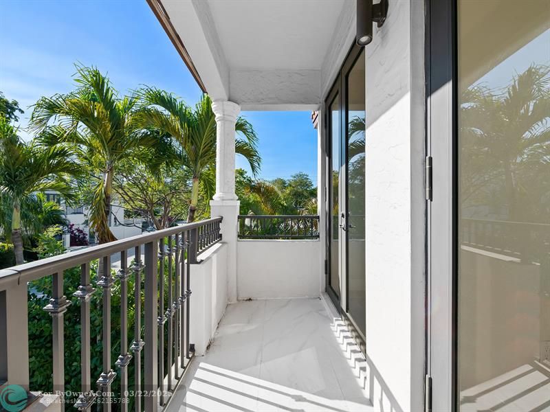 1215 N Victoria Park Rd, Fort Lauderdale, Florida image 30