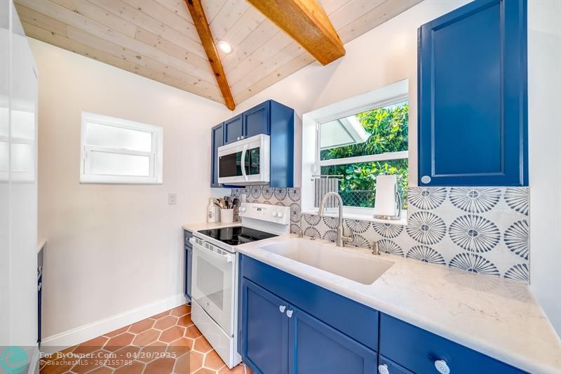 348 Alhambra Pl, West Palm Beach, Florida image 22