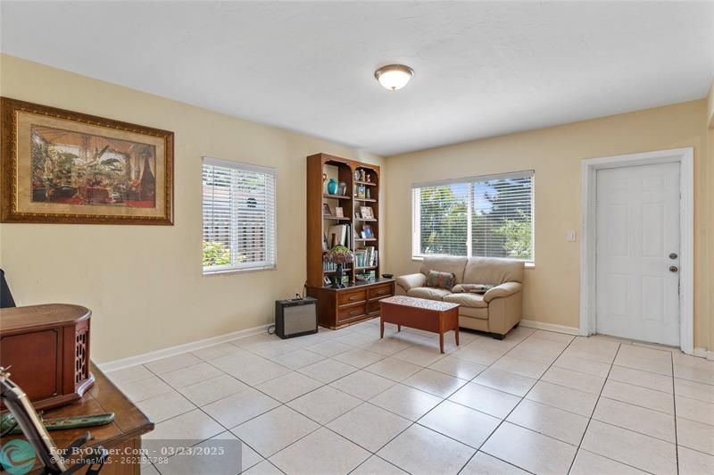 1215 NE 180th St, North Miami Beach, Florida image 23