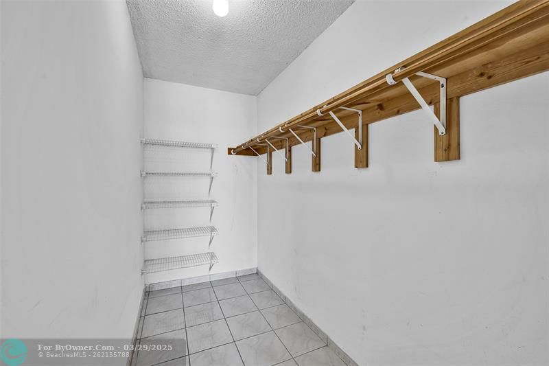 Walk in closet