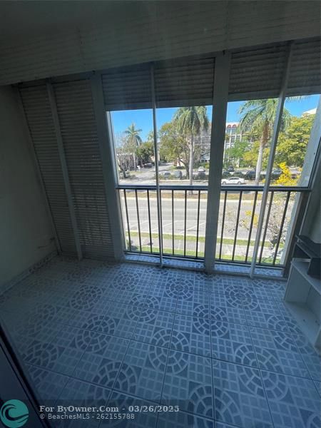 2000 Atlantic Shores Blvd #306, Hallandale Beach, Florida image 19