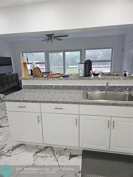 4565 SW 35th Ave, Fort Lauderdale, Florida image 8