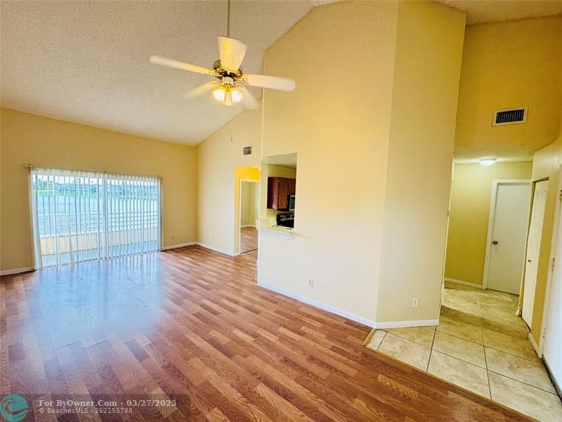 3449 NW 44th St #202, Lauderdale Lakes, Florida image 4