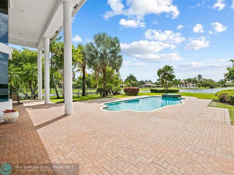3360 Bridle Path Ln, Weston, Florida image 11