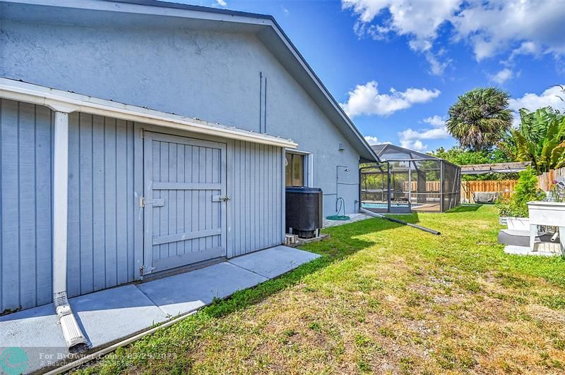 62 W Palm Dr, Margate, Florida image 44