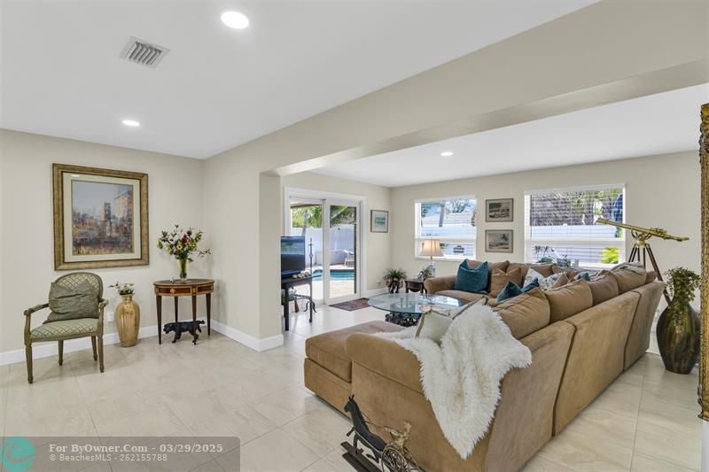 1616 SE 4th St, Deerfield Beach, Florida image 30