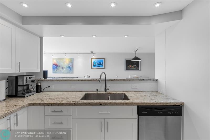400 Leslie Dr #1001, Hallandale Beach, Florida image 19