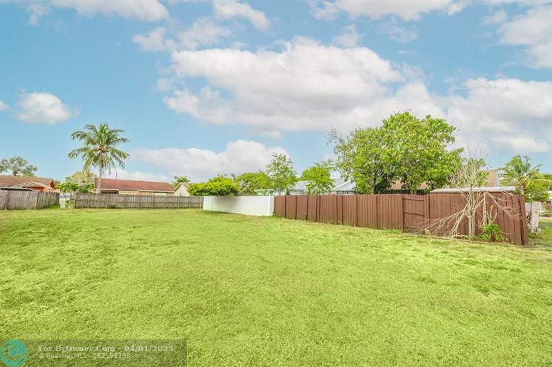 5100 NW 195th Ter, Miami Gardens, Florida image 37