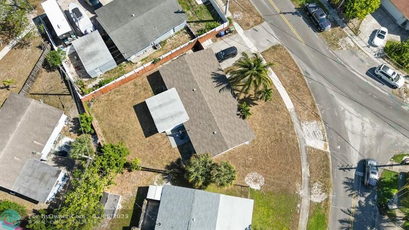 1731 Fairfax Dr, Fort Lauderdale, Florida image 34