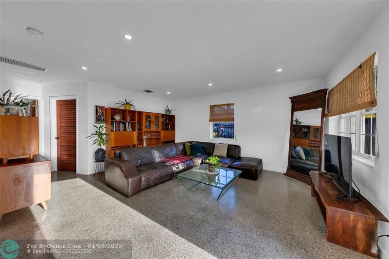 1136 NW 7th Ter, Fort Lauderdale, Florida image 15