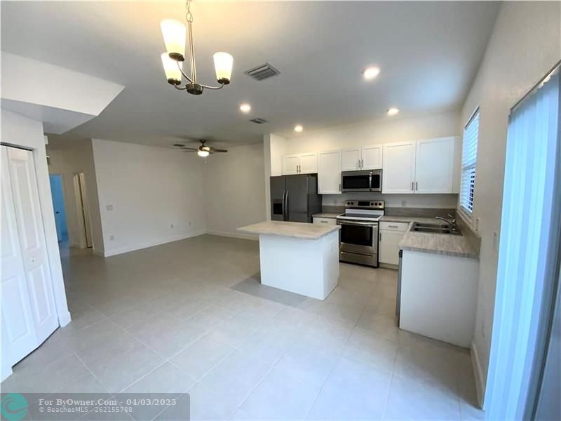 21108 NE 8th Ave, Miami, Florida image 11