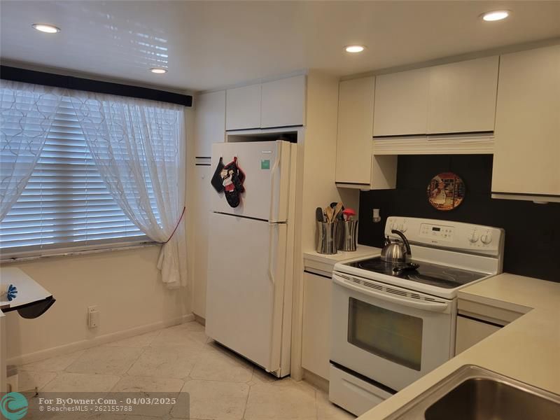 3201 Portofino Pt #J2, Coconut Creek, Florida image 4