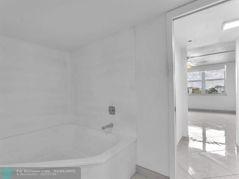 2900 N Course Dr #509, Pompano Beach, Florida image 25