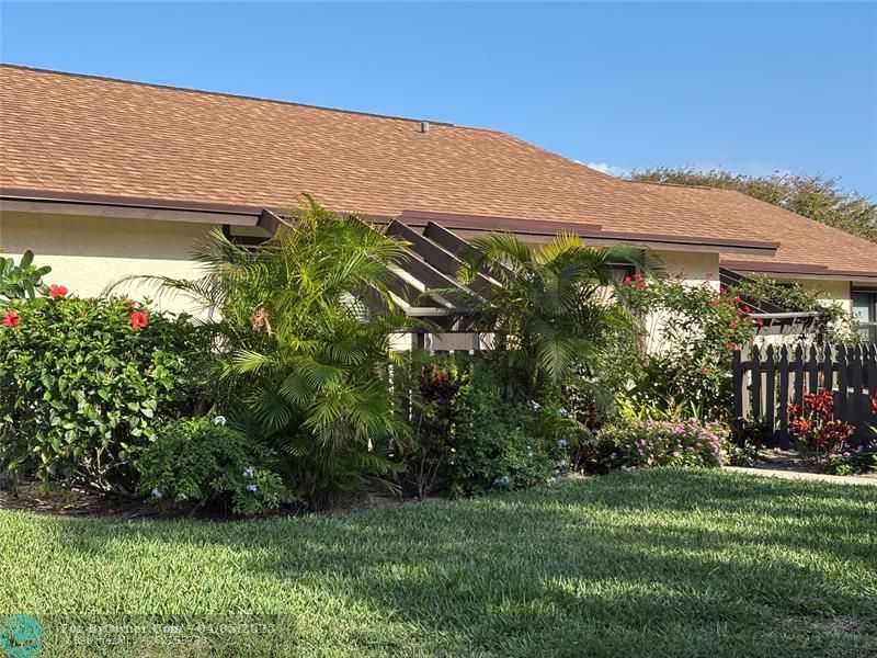 43 Via De Casas Norte, Boynton Beach, Florida image 3