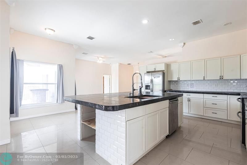 906 E 10th St, Lehigh Acres, Florida image 13
