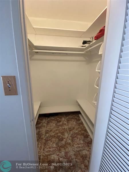 400 Kings Point Dr #1423, Sunny Isles Beach, Florida image 30