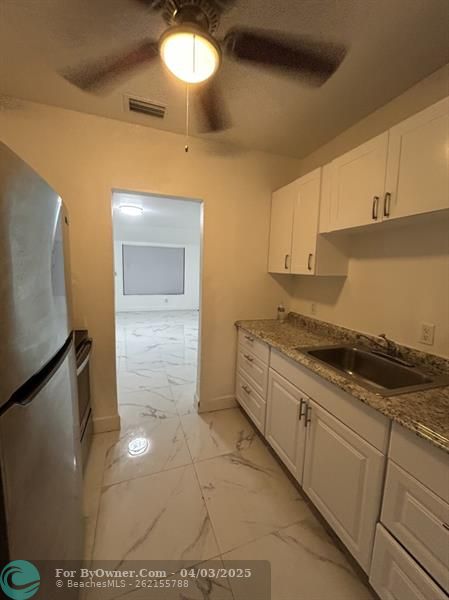 728 NW 66th St, Miami, Florida image 7