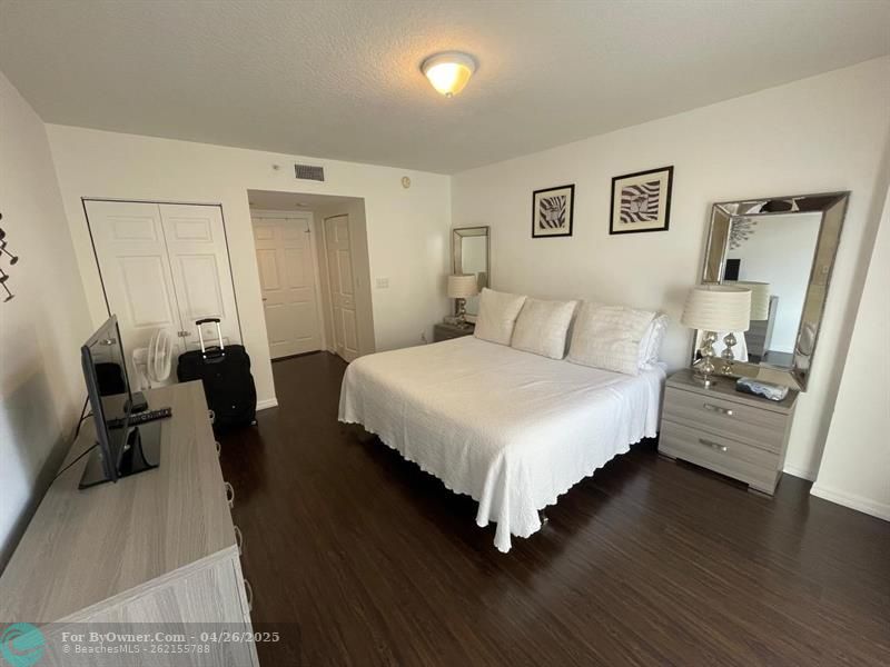 2080 S Ocean Dr #505, Hallandale Beach, Florida image 6