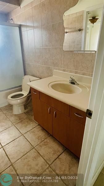 5111 W Oakland Park Blvd #306, Lauderdale Lakes, Florida image 13