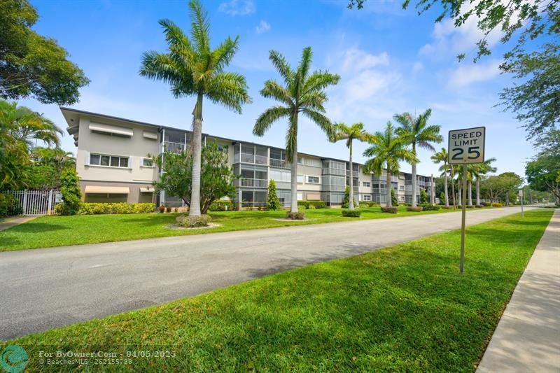 4900 Washington St #314, Hollywood, Florida image 2