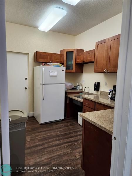 9241 Sunrise Lakes Blvd #103, Sunrise, Florida image 23