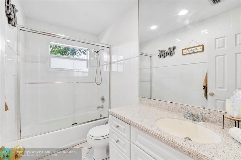 2nd Bathroom