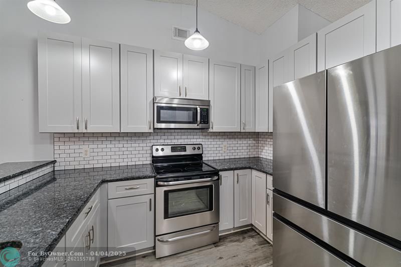 365 SW Eyerly Ave, Port Saint Lucie, Florida image 23