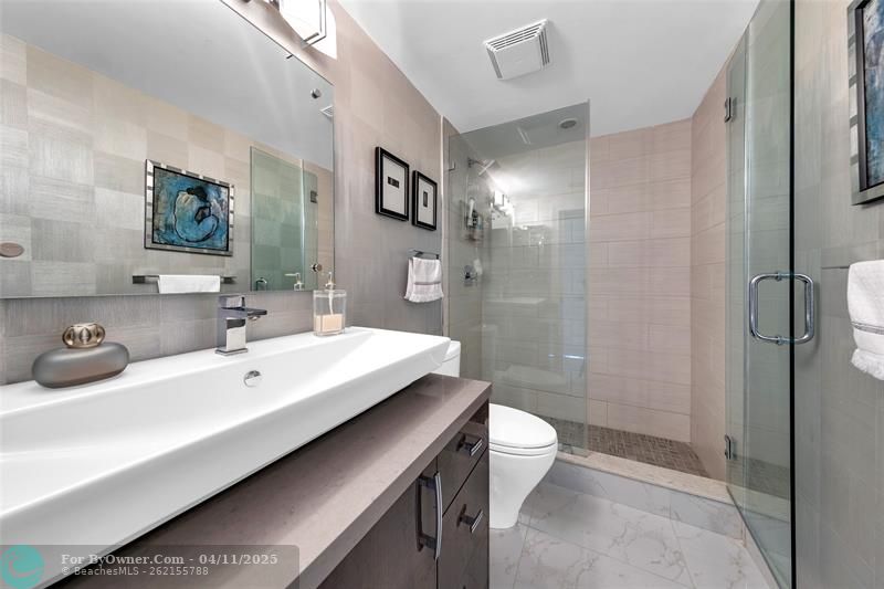 2nd Bathroom