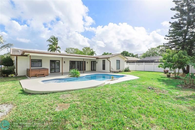 1024 NW 83rd Dr, Coral Springs, Florida image 34